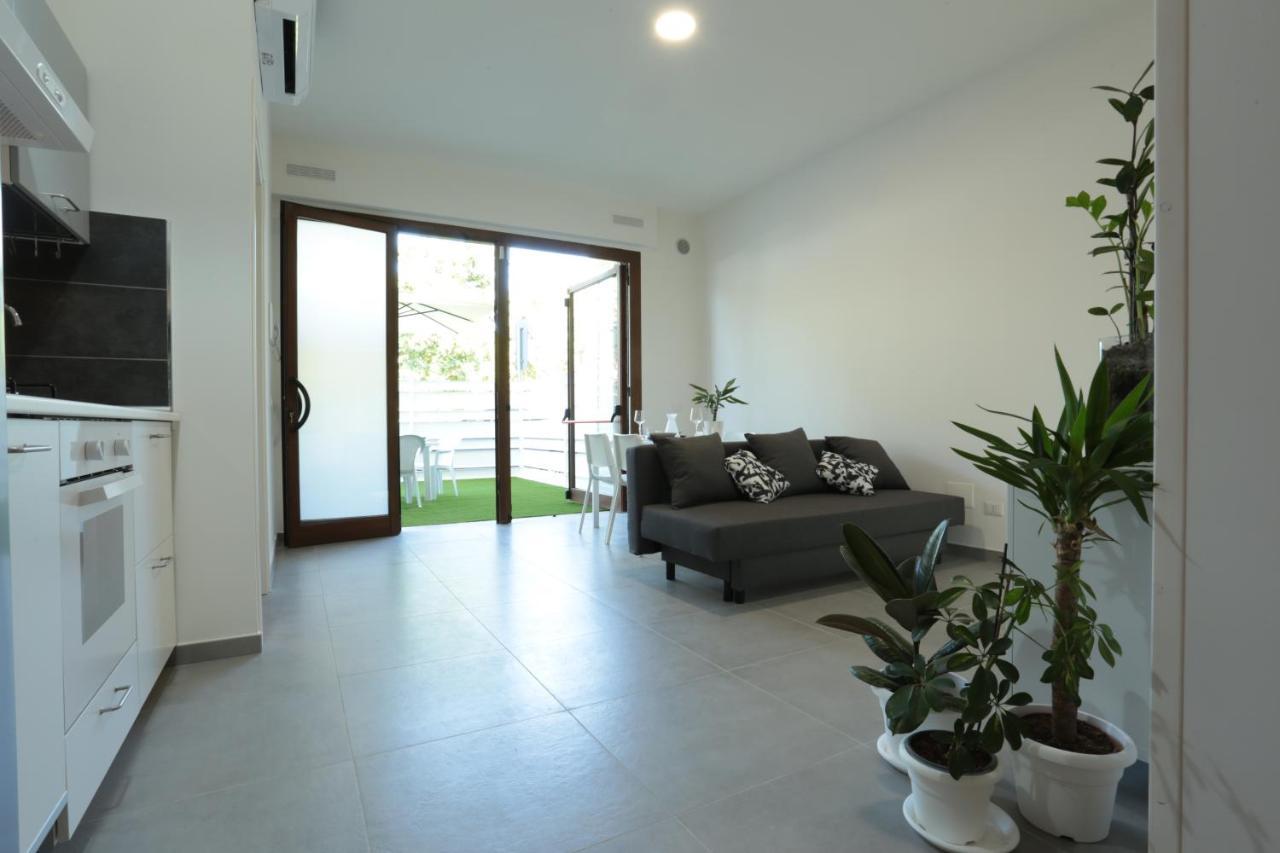 Novella Del Mar Prima Fila Dal Mare Villa Grottammare Buitenkant foto