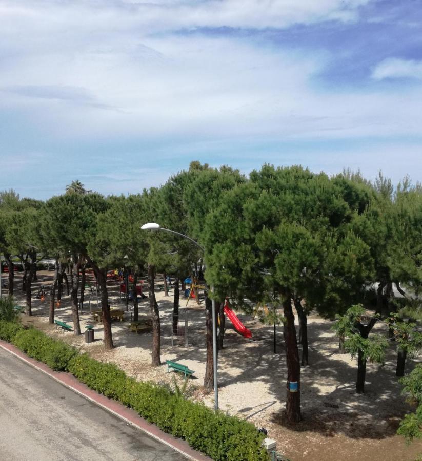 Novella Del Mar Prima Fila Dal Mare Villa Grottammare Buitenkant foto