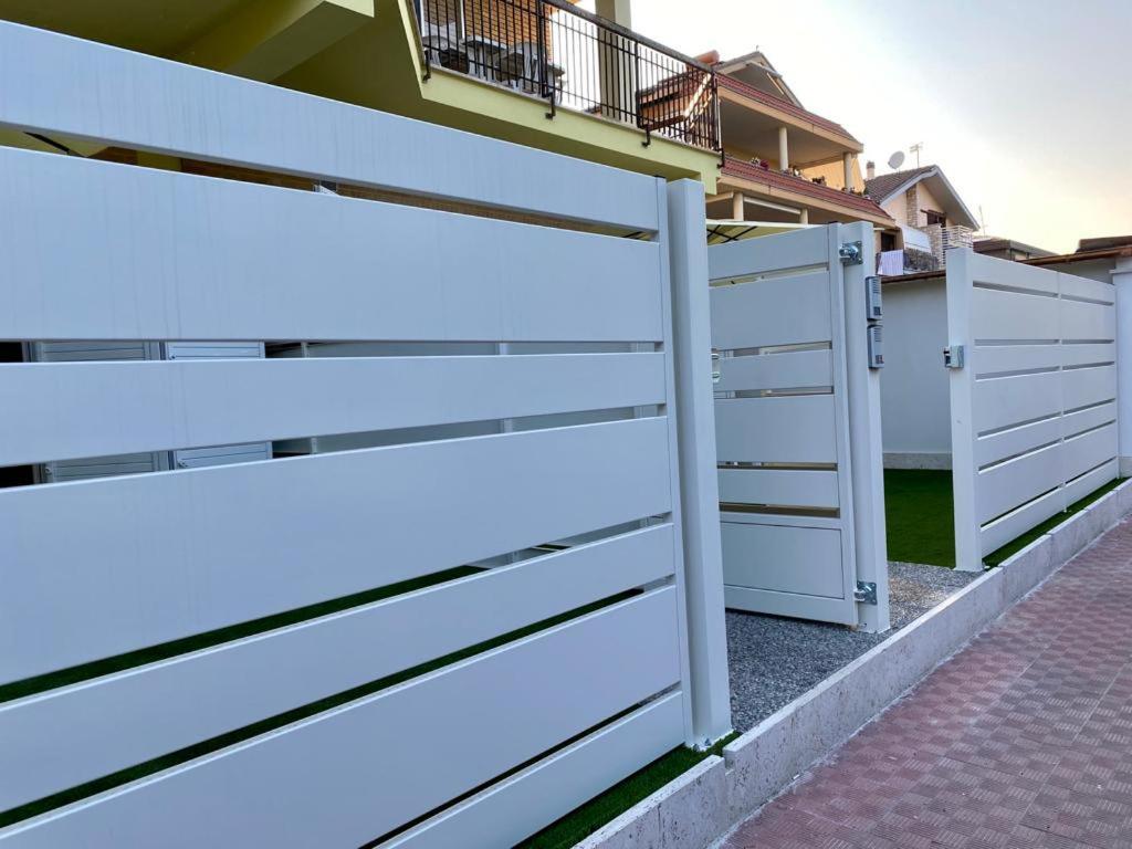 Novella Del Mar Prima Fila Dal Mare Villa Grottammare Buitenkant foto