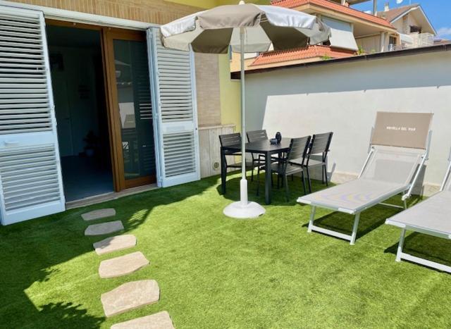 Novella Del Mar Prima Fila Dal Mare Villa Grottammare Buitenkant foto